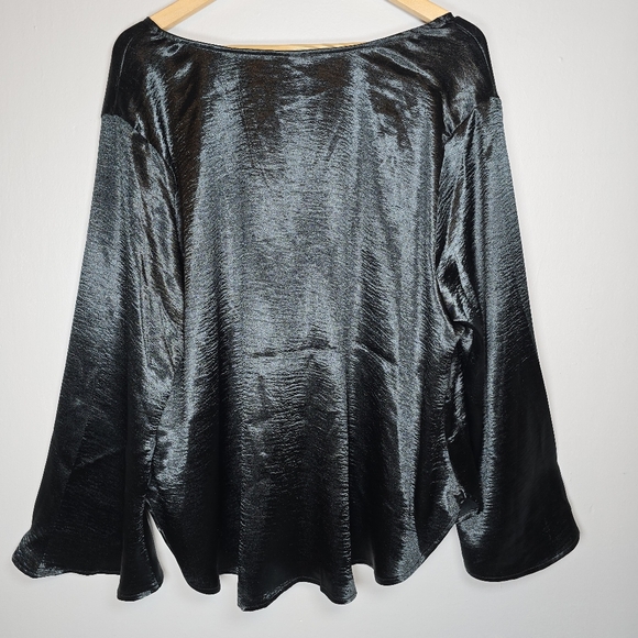 Ava & Viv Women's Black Satin V-Neck Top Long Bell Sleeves 2X Glam Whimsigoth - Picture 12 of 15